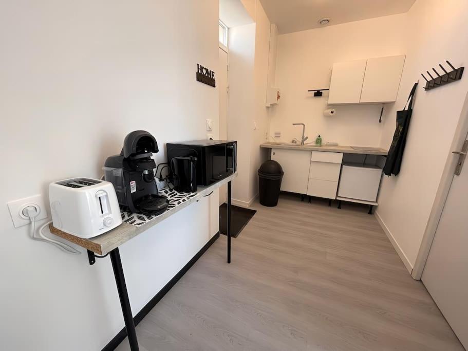 Studio B2 20M2 Cosy 5Min A Pied Des Gares Roanne Zewnętrze zdjęcie