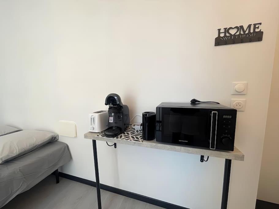 Studio B2 20M2 Cosy 5Min A Pied Des Gares Roanne Zewnętrze zdjęcie